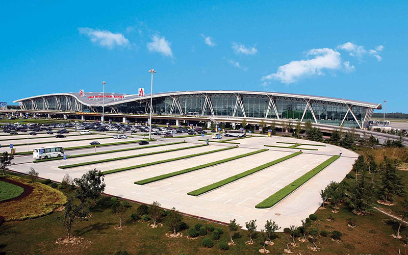 濟(jì)南國(guó)際機(jī)場(chǎng)